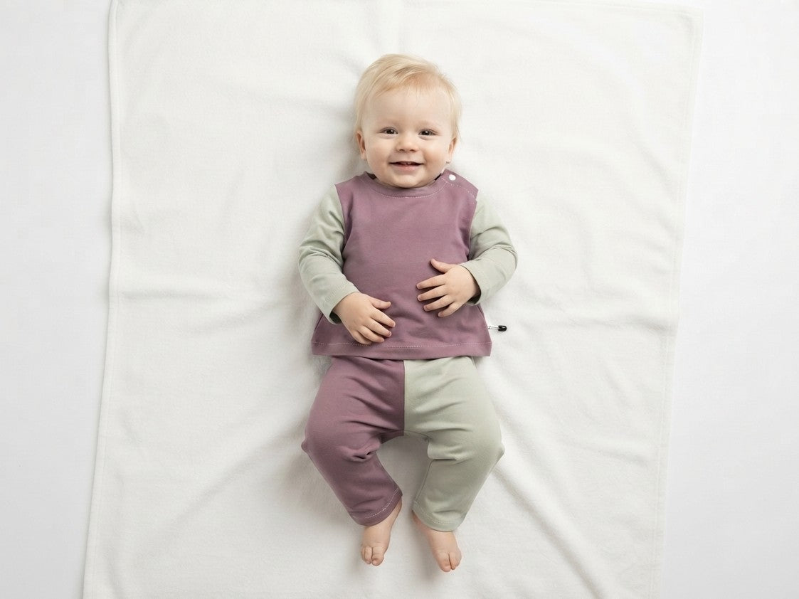 Sudadera Infantil de Algodón Orgánico Rosa con Mangas Verde
