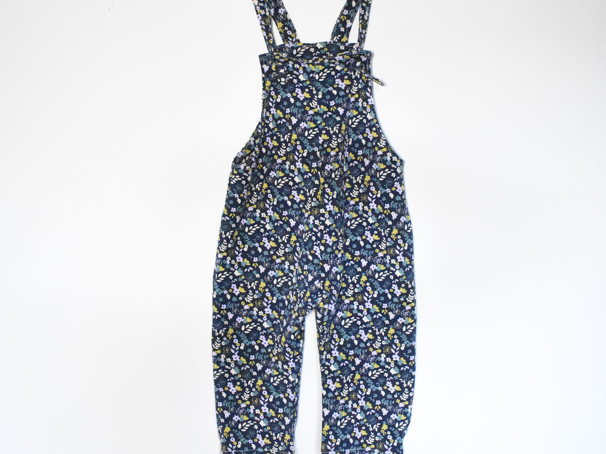 Peto Infantil de Algodón Orgánico Azul Floral