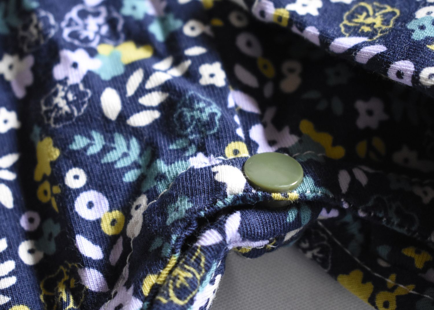 Peto Infantil de Algodón Orgánico Azul Floral