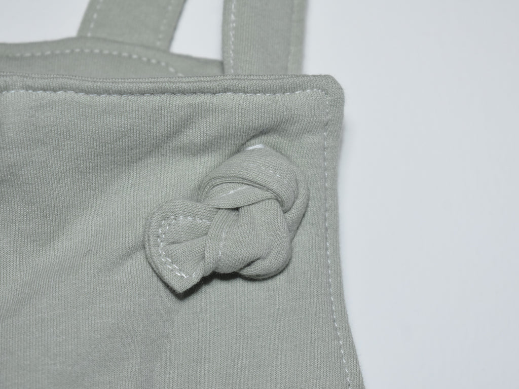 Peto Infantil de Algodón Orgánico Verde Claro