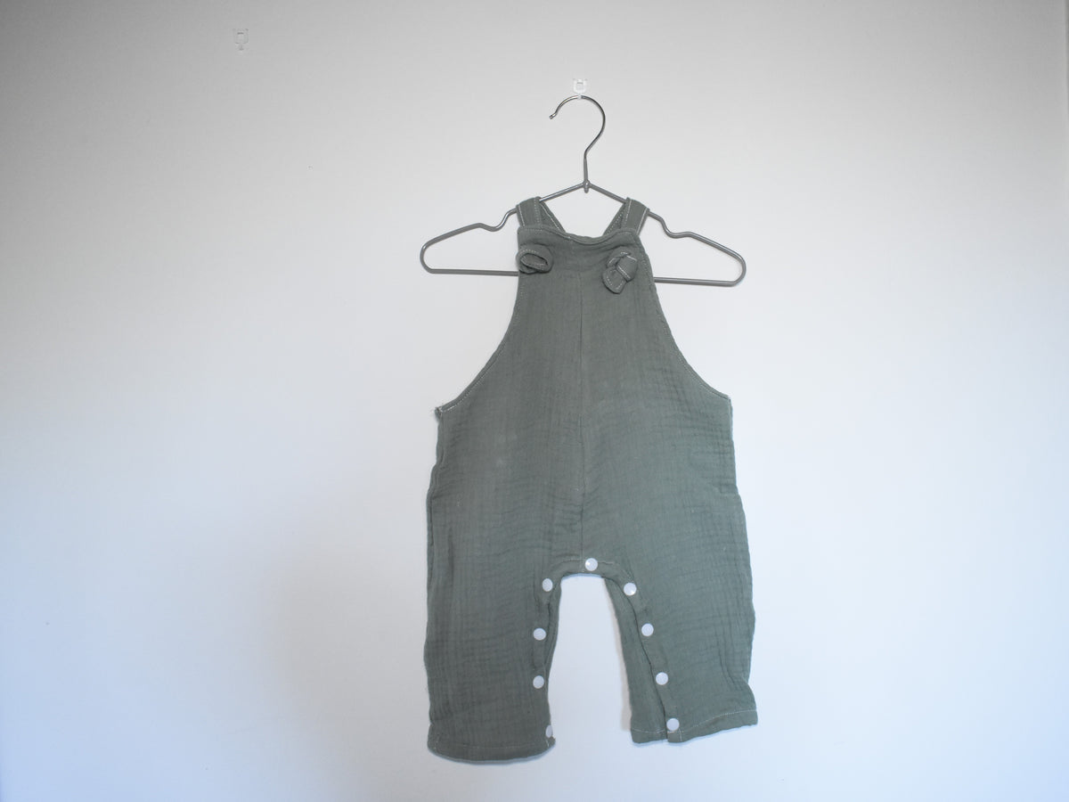 Peto Infantil de Algodón Orgánico Verde Oscuro