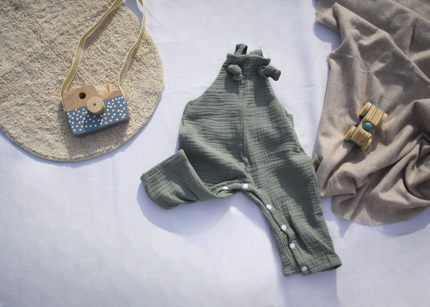 Peto Infantil de Algodón Orgánico Verde Oscuro