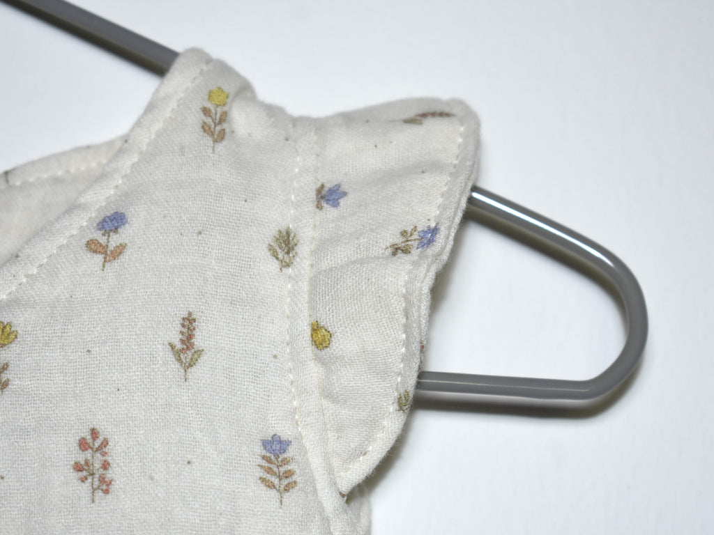 Vestido  Infantil de Algodón Orgánico Blanco Roto de Flores - Manga Corta