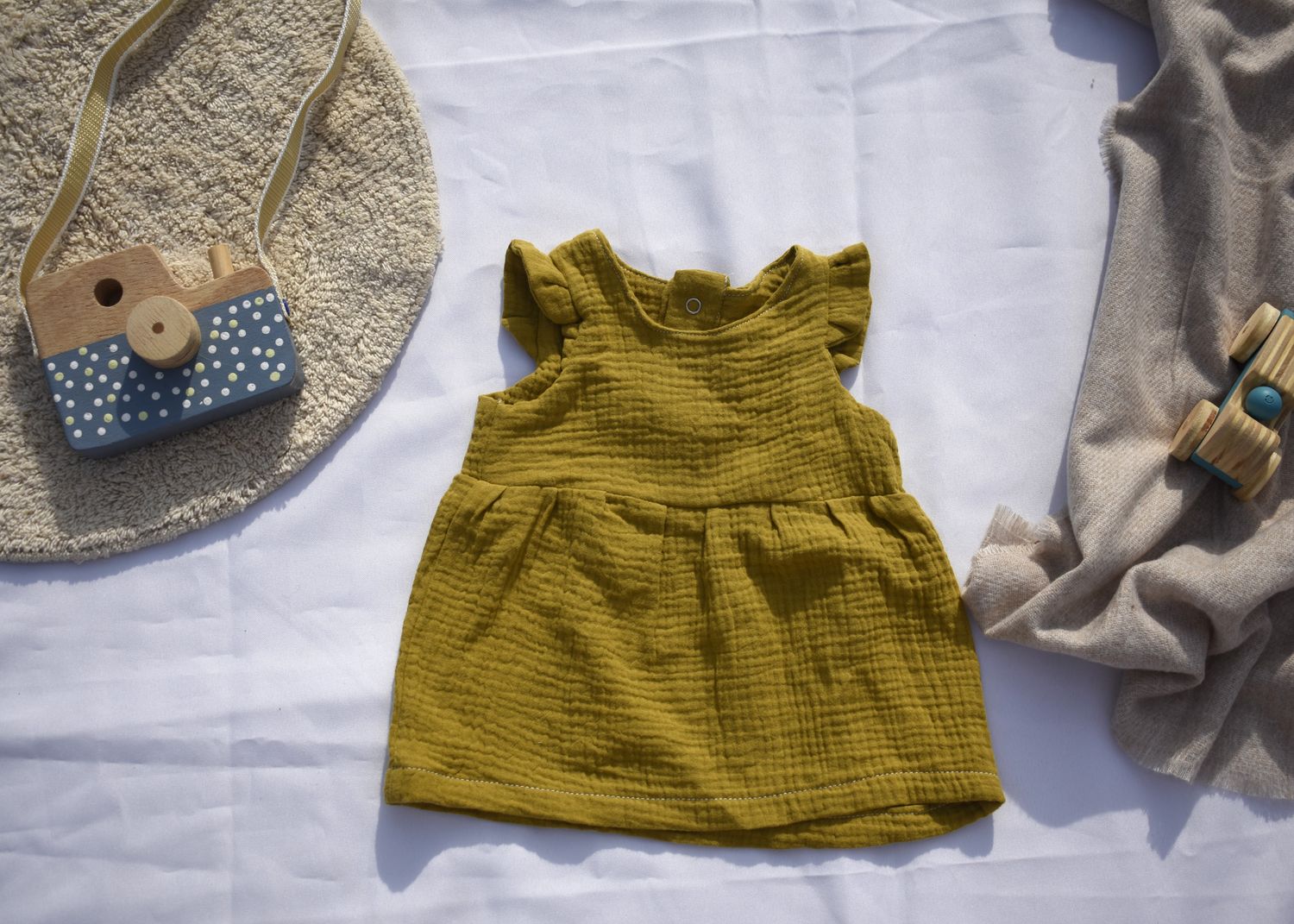 Vestido  Infantil de Algodón Orgánico Amarillo Apagado - Manga Corta